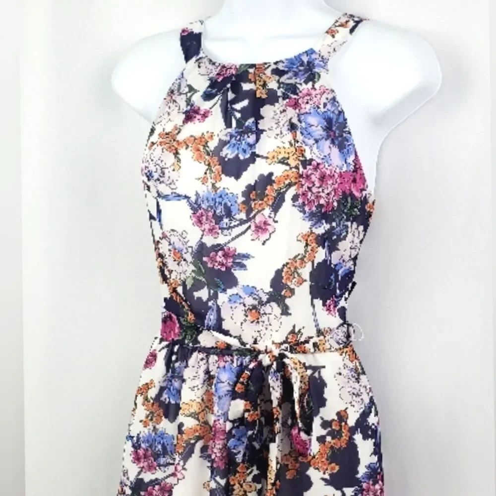 SLNY Maxi DRESS - Picture 3 of 9